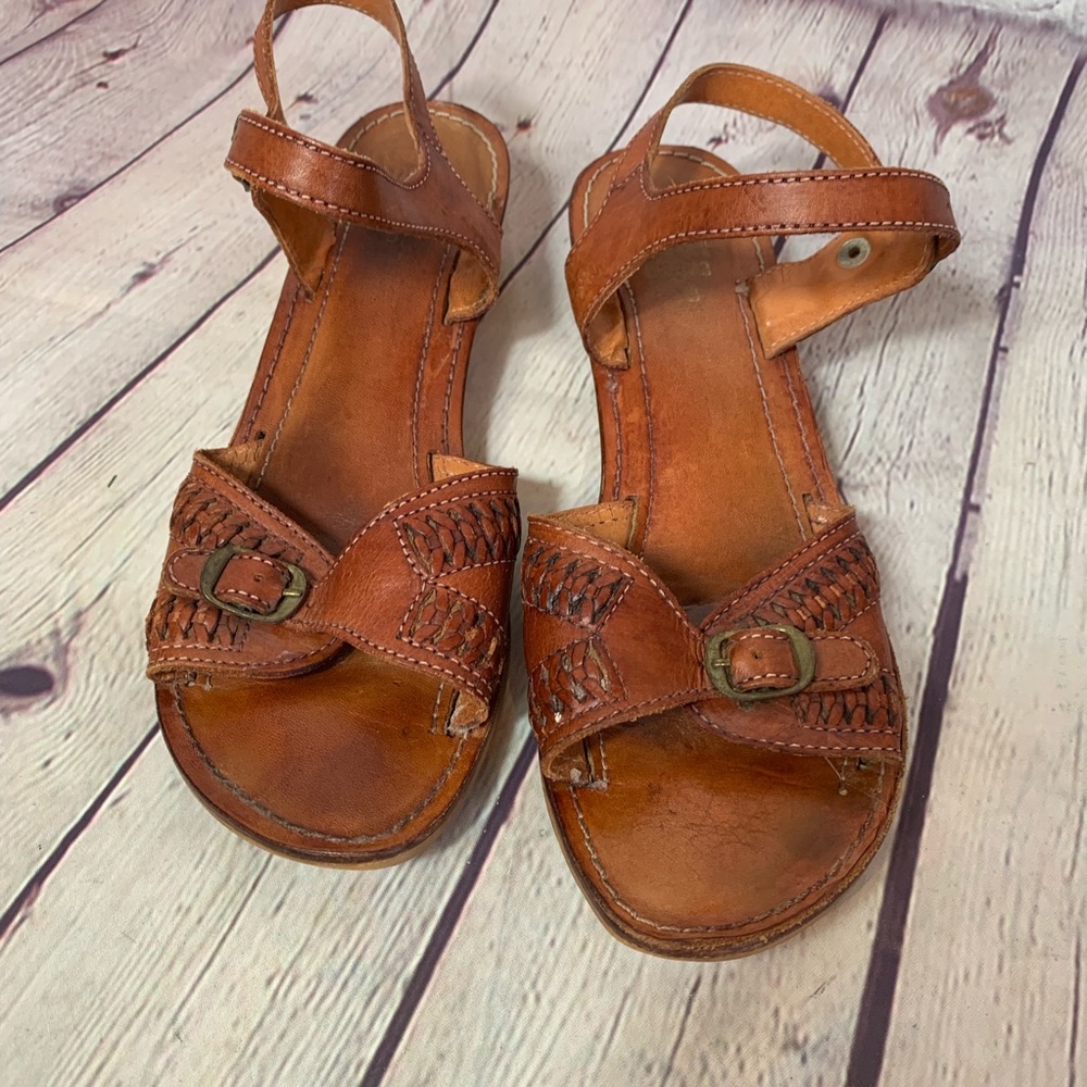Vintage Kinney Made In Brazil Sandals Size 8
